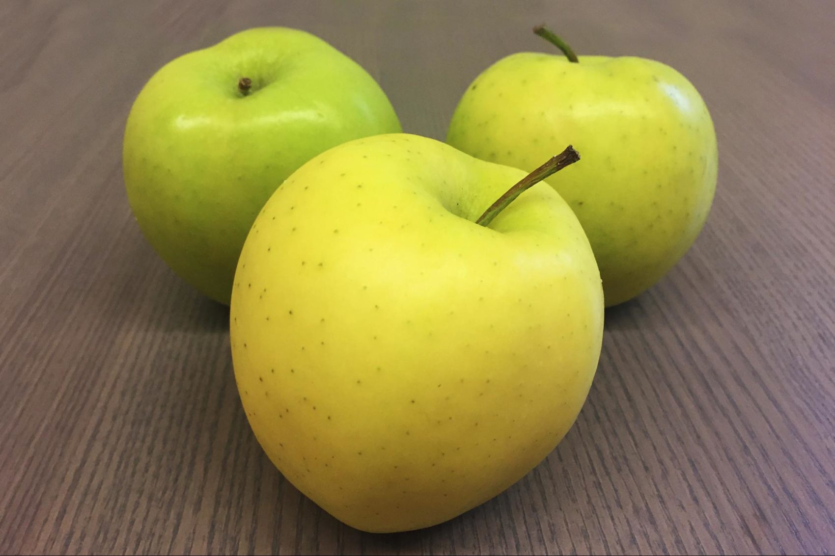 Common Apple Varieties For Snacking, Baking, And More | Stauffers